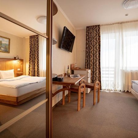 Private Rooms In Hotel Lift 1R Буковел Екстериор снимка