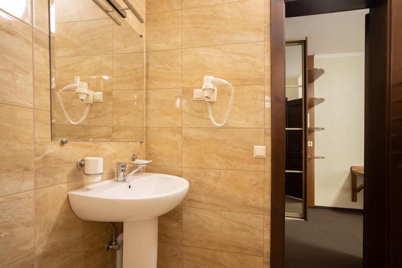 Private Rooms In Hotel Lift 1R Буковел Екстериор снимка