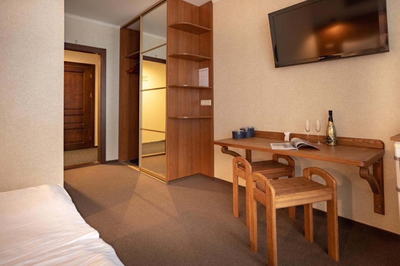 Private Rooms In Hotel Lift 1R Буковел Екстериор снимка